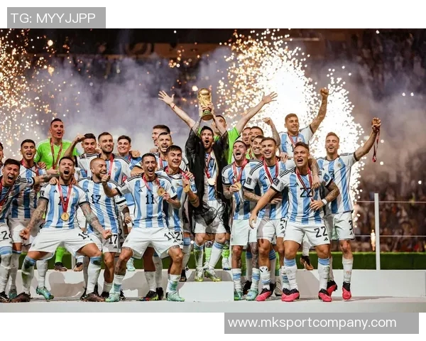 梅西挺身而出对抗肘击事件教育阿根廷老乡维护比赛公正