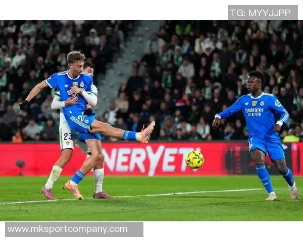 赫伊森伤情无碍将全力出战皇马对阵埃尔切的关键比赛