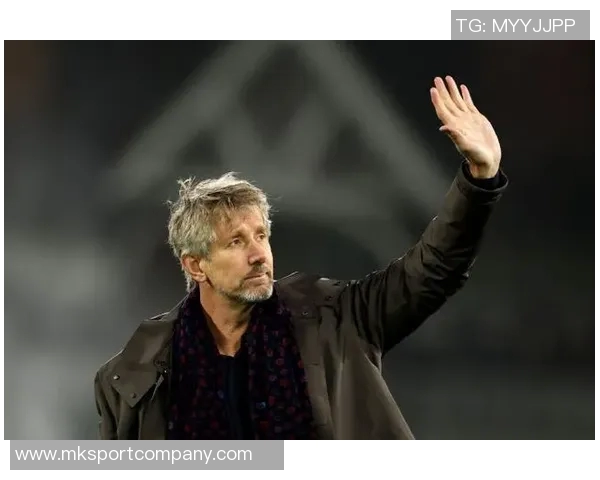 拉亚金身告破之际范德萨仍坚守英超不失球纪录1311分钟